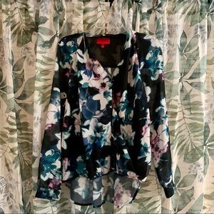 Jennifer Lopez, Abstract Floral Blouse, Detachable Necklace, Large